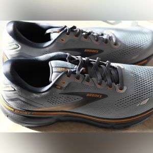Brooks Ghost 15. Men’s size 11.5D